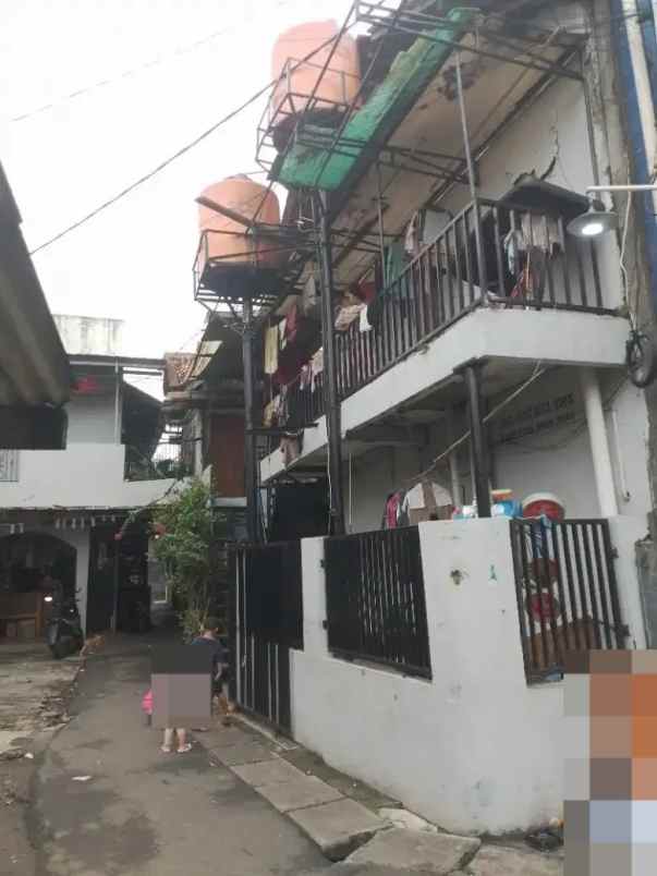 dijual rumah dan kontrakan di bintaro sektor 3a