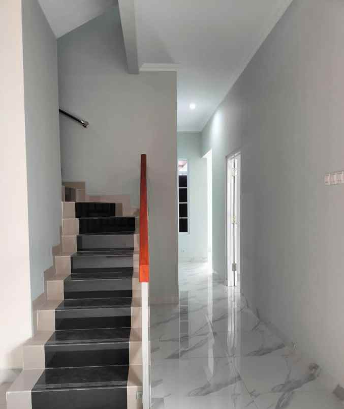 dijual rumah dekat kampus unriyo