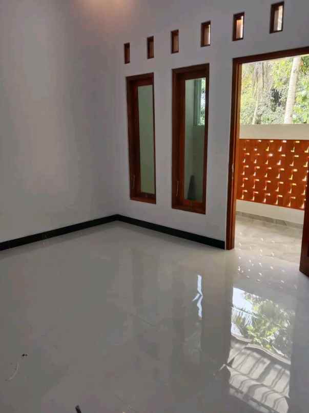 dijual rumah dekat wisata lasont