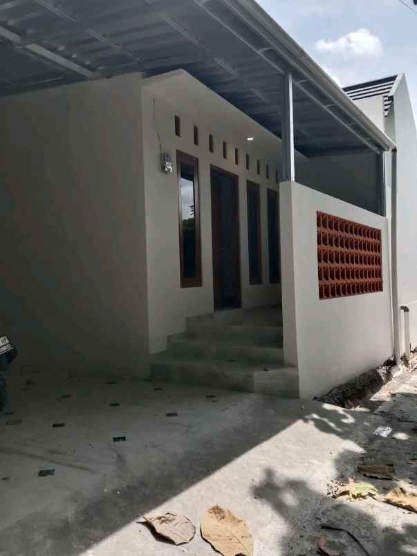 dijual rumah dekat wisata lasont