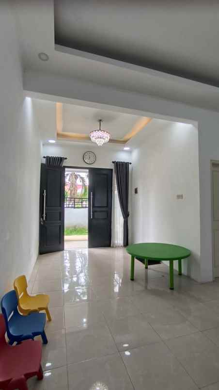 dijual rumah deltasari