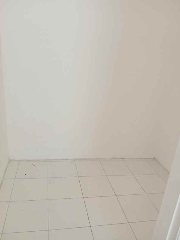 dijual rumah dharmahusada indah