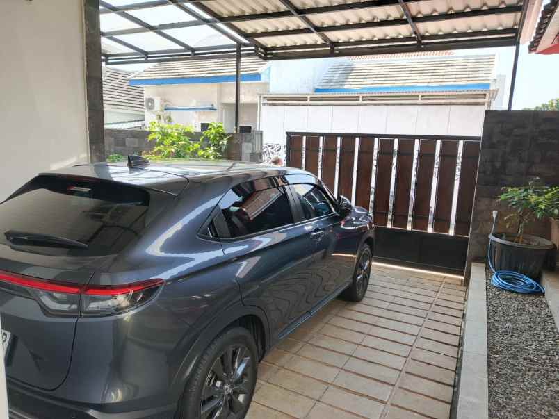 dijual rumah di grand royal hills karangrejo semarang