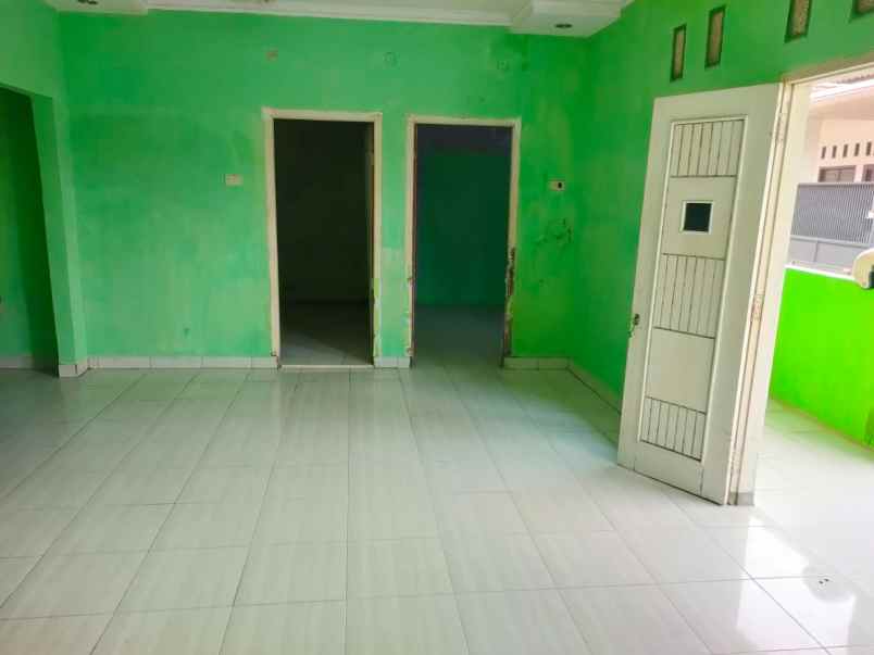 dijual rumah di jl pulau damar gg nusa ind