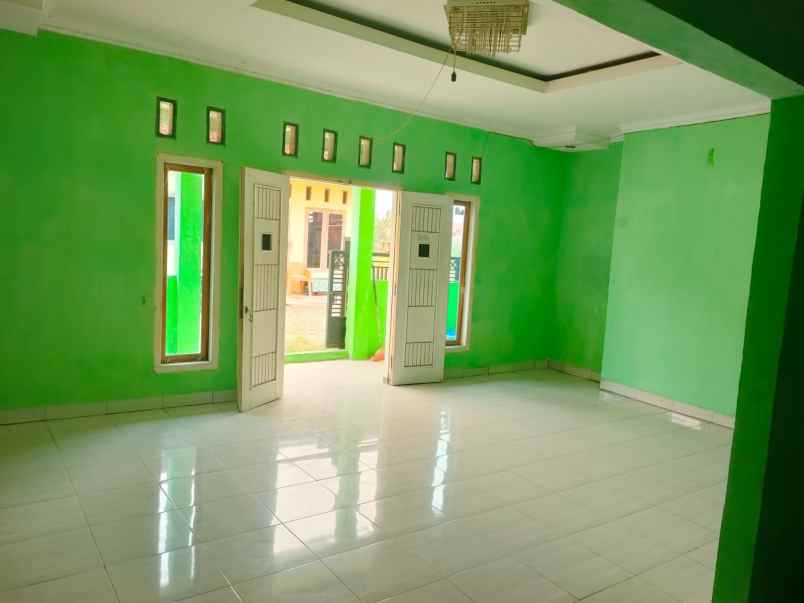 dijual rumah di jl pulau damar gg nusa ind