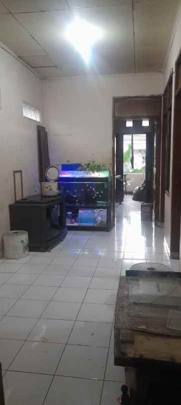 dijual rumah di tengah kota bandung