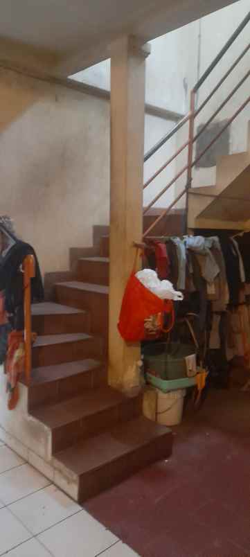 dijual rumah di tengah kota bandung