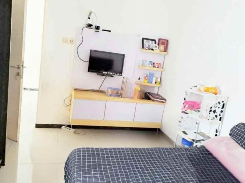 dijual rumah diamond park residence