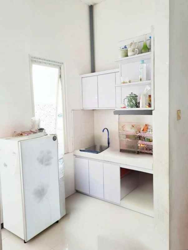 dijual rumah diamond park residence