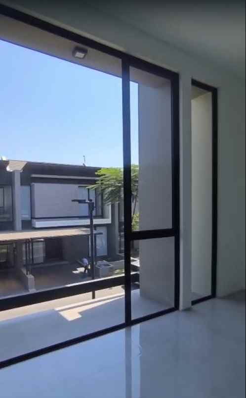 dijual rumah district 9 citralan utama