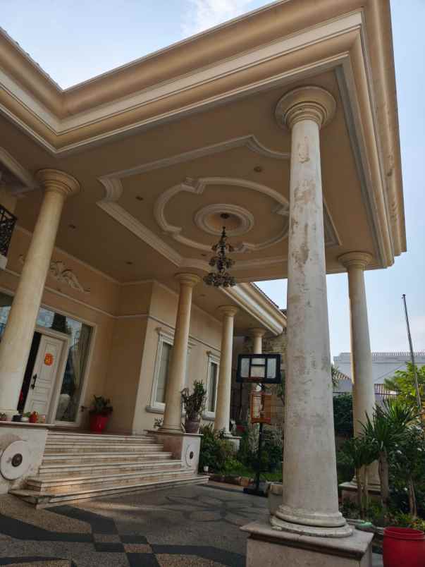 dijual rumah dukuh kupang