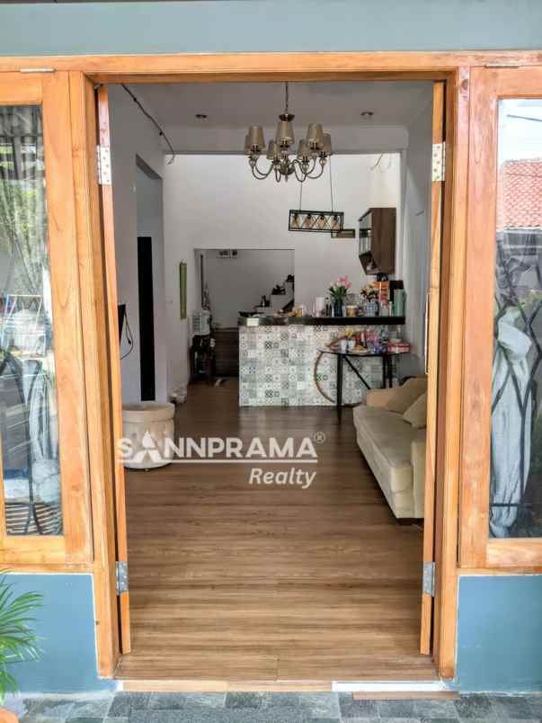 dijual rumah duren seribu