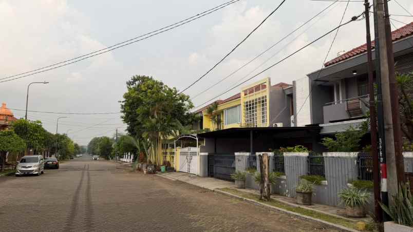 dijual rumah eramas 2000 real estate