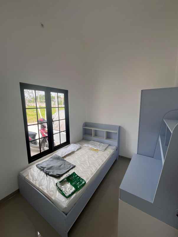 dijual rumah eropa klasik terlaris di bedahan depok