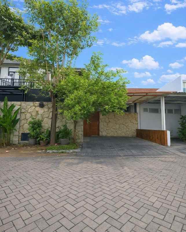 dijual rumah forest mansion