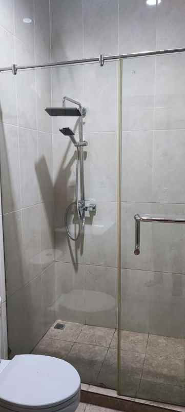 dijual rumah gading asri