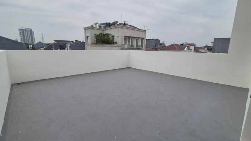 dijual rumah gading ayu kelapa hybrida