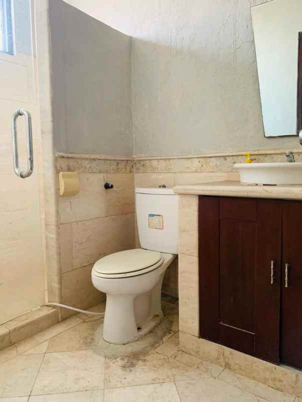 dijual rumah gading griya lestari