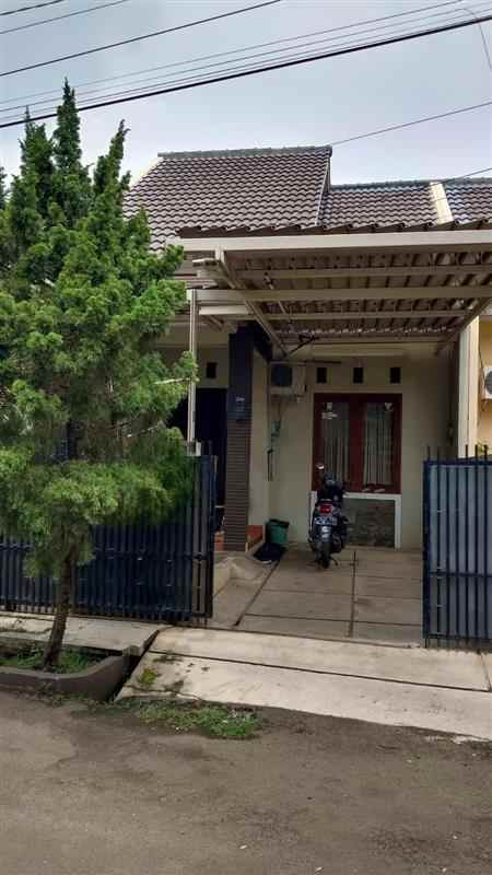 dijual rumah galaxy pekayon bekasi