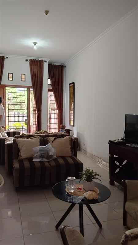 dijual rumah galaxy pekayon bekasi