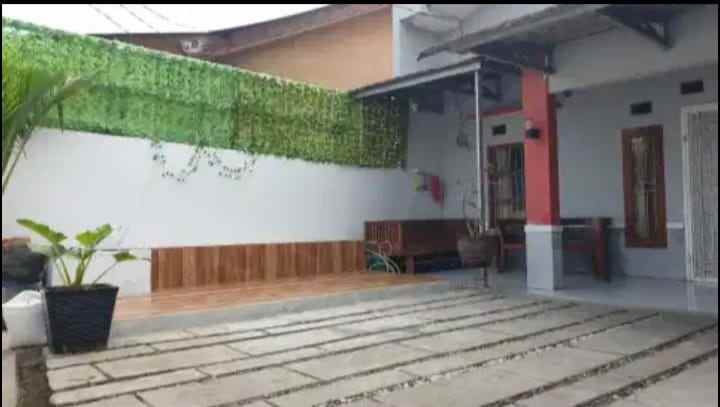 dijual rumah gamprit jatiwaringin jati
