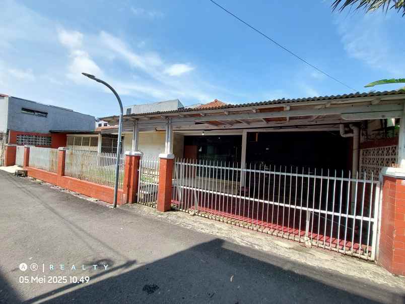 dijual rumah gegerkalong sukasari