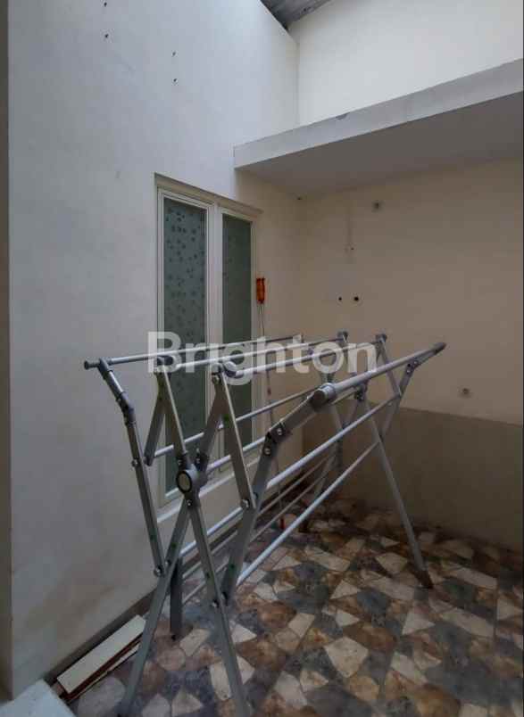 dijual rumah graha sukolilo regency