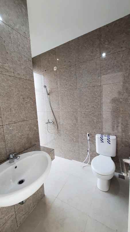 dijual rumah grand island zimbali costa