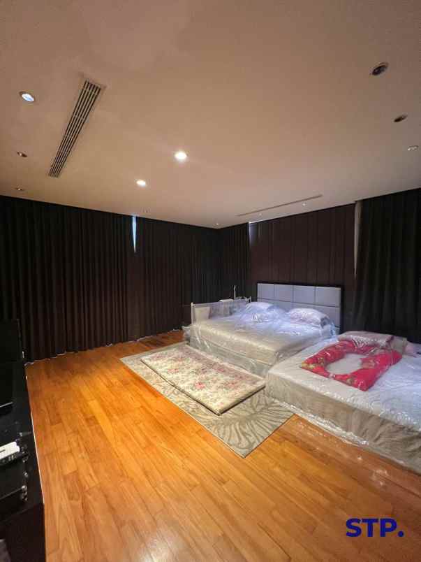 dijual rumah grand peninsula park