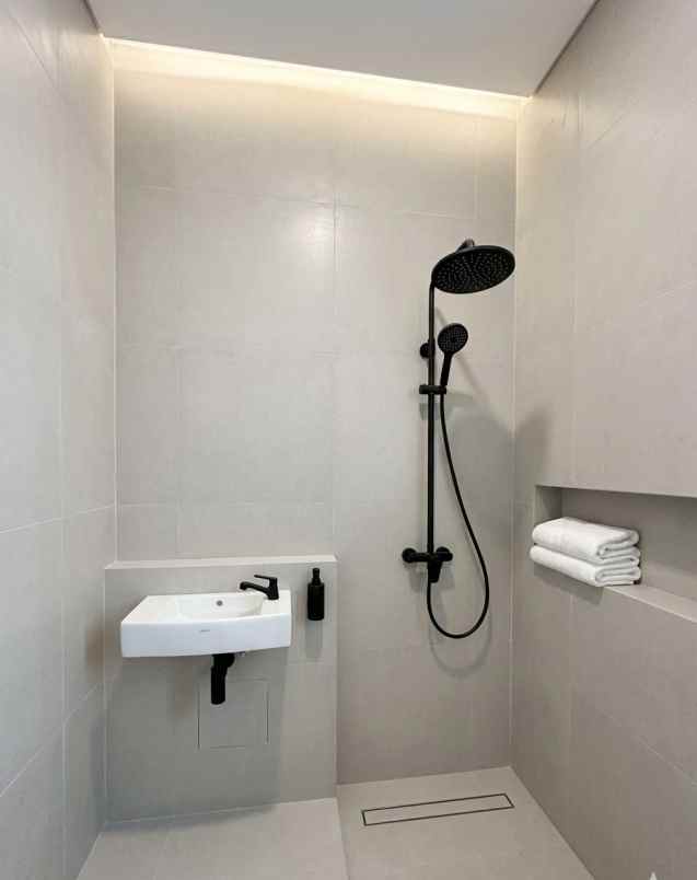 dijual rumah griyaloka bsd city tangsel