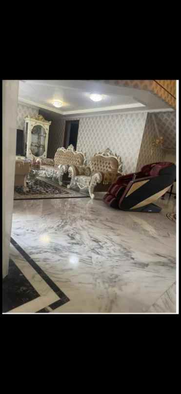 dijual rumah grogol selatan