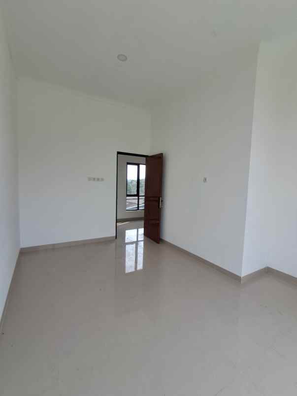 dijual rumah gunungsindur