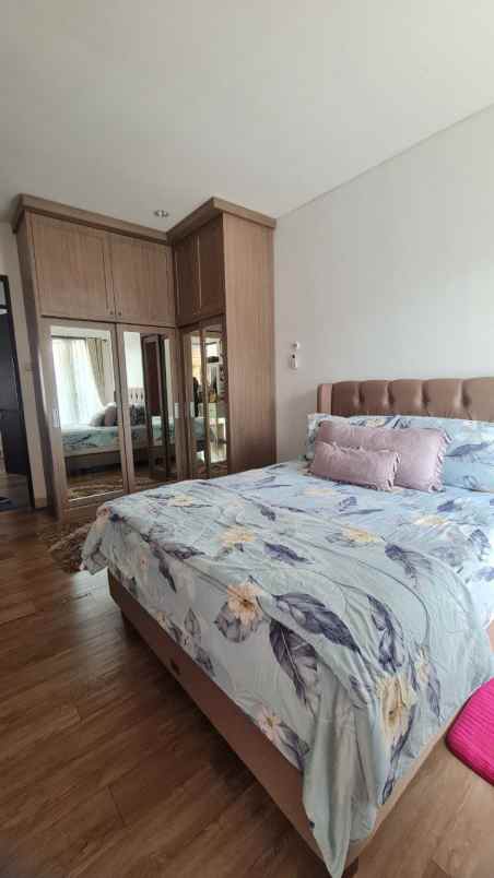 dijual rumah harapan indah