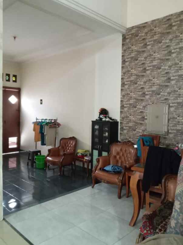 dijual rumah hunian eklusive perumahan