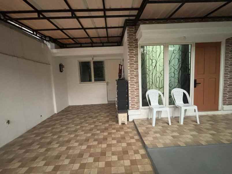 dijual rumah idaman di lokasi premium nusaloka bsd