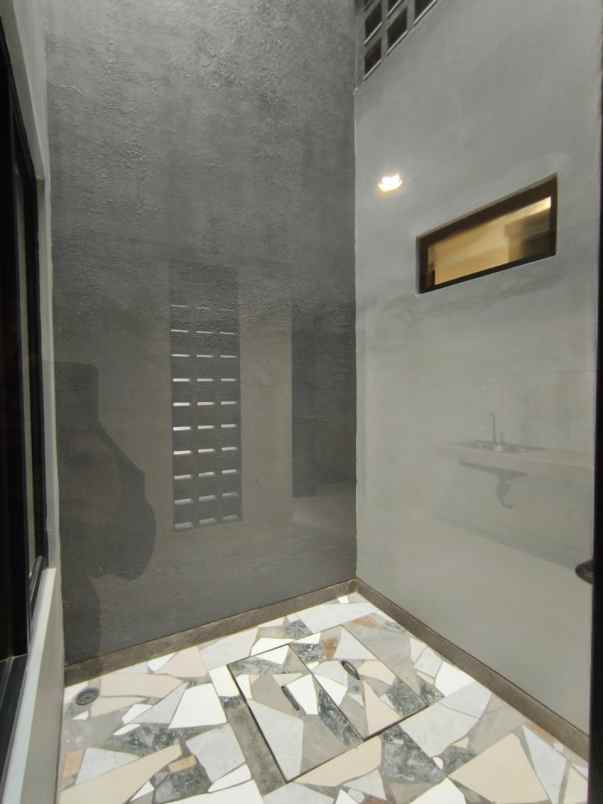 dijual rumah imperial gading sukapura