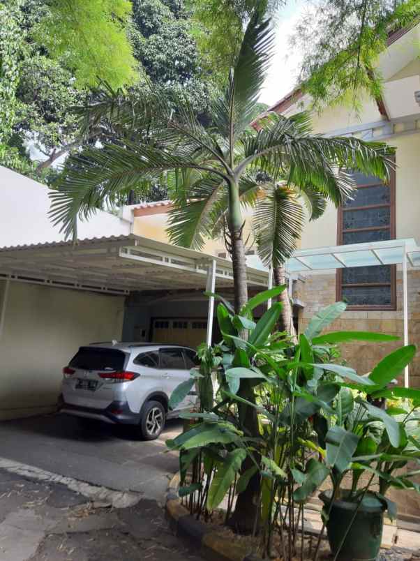 dijual rumah jagakarsa