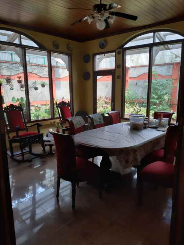 dijual rumah jagakarsa