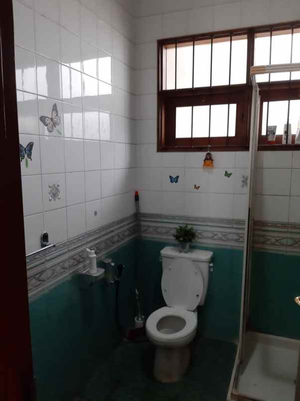 dijual rumah jagakarsa