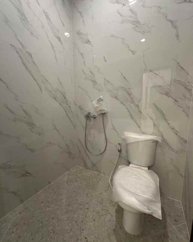 dijual rumah jagakarsa