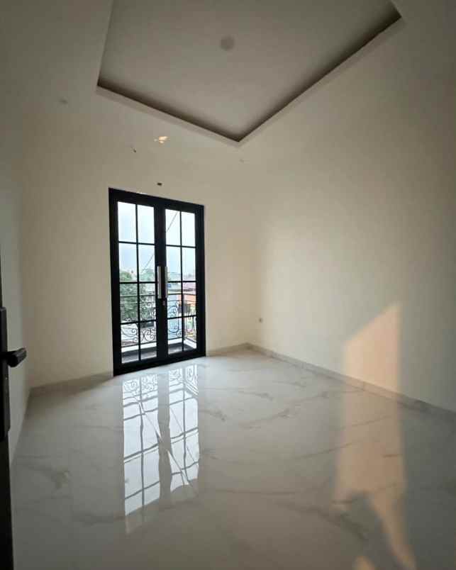 dijual rumah jagakarsa