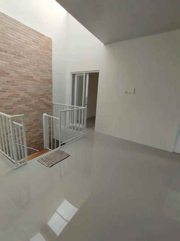 dijual rumah jagakarsa