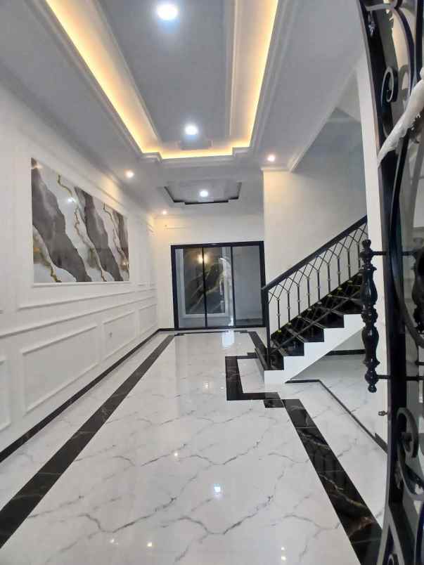 dijual rumah jagakarsa jakarta selatan