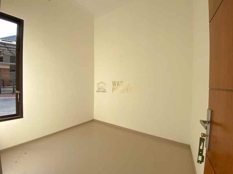 dijual rumah jalan besi jangkang