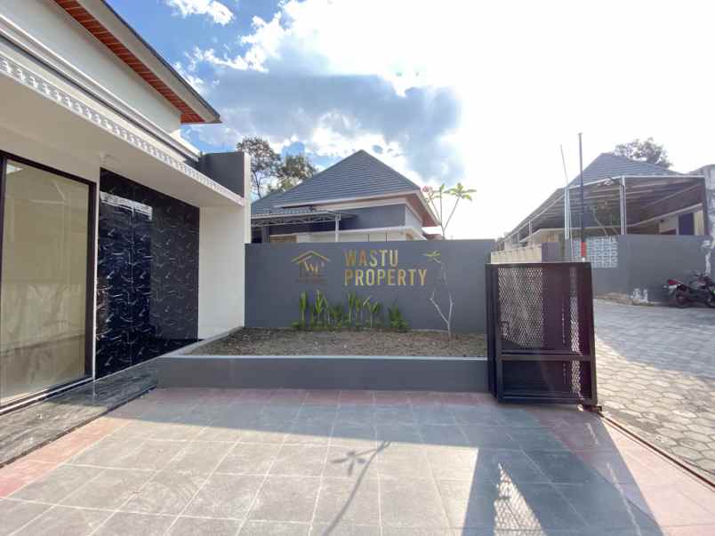 dijual rumah jalan besi jangkang