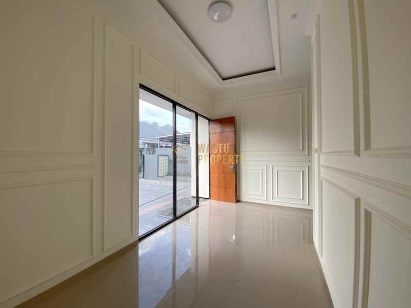 dijual rumah jalan besi jangkang