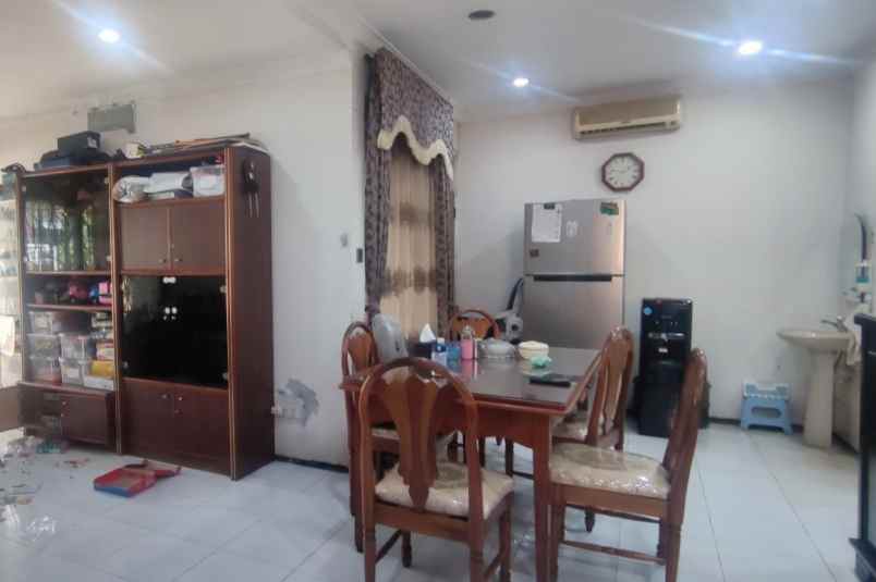 dijual rumah jalan cempaka putih tengah