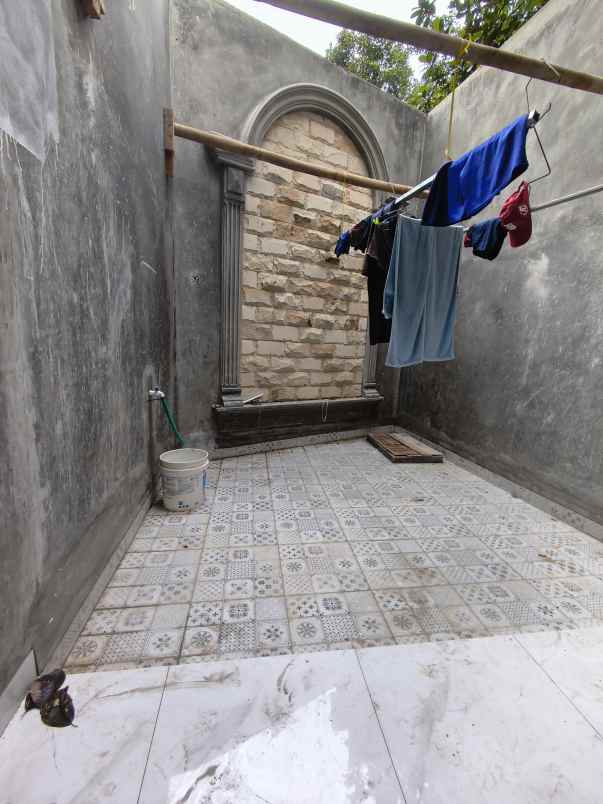 dijual rumah jalan h kocen kalimulya