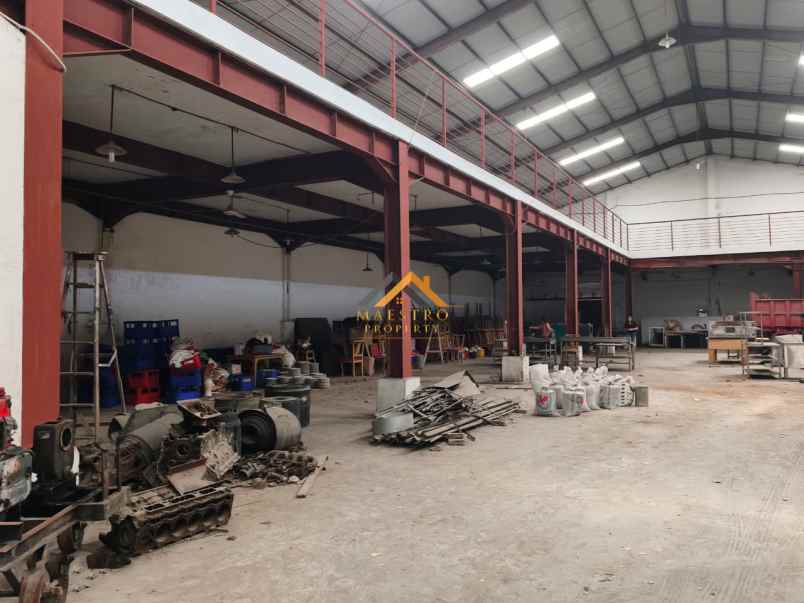 dijual rumah jalan irian barat pasar iv