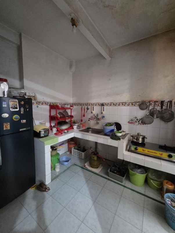 dijual rumah jalan taman pondok indah